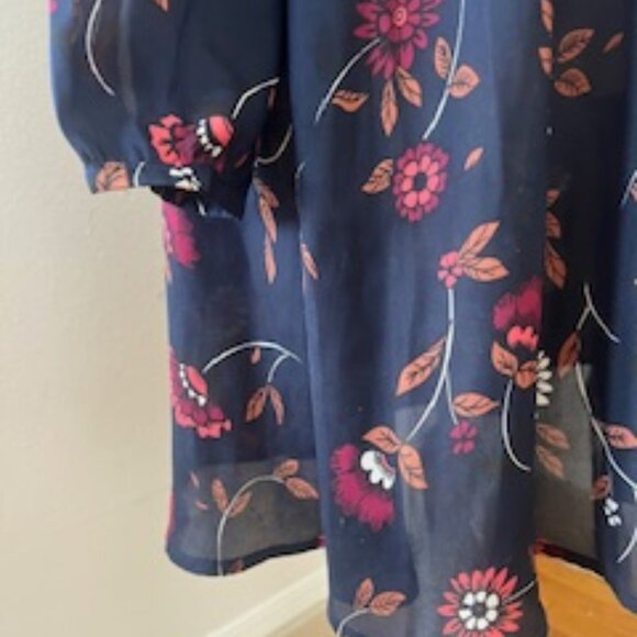 Cupcakes and Cashmere Floral Navy Mini Dress - Picture 5 of 7